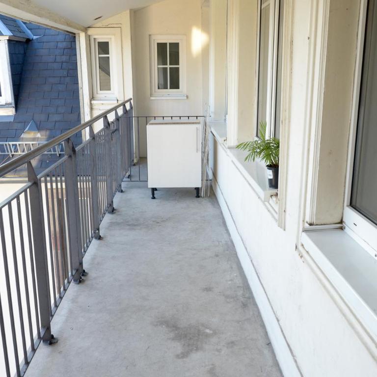 Bail Mobilité Rue du 22 Novembre - Three-Bedroom Apartment - 2