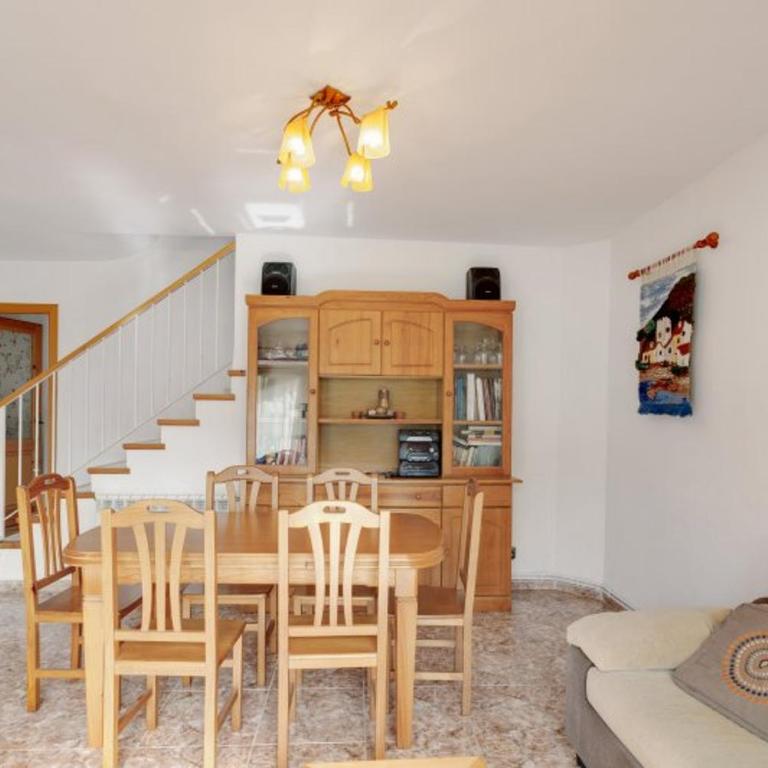 Gran casa per a families a 5 minuts de la platja - Casa de 5 dormitorios - 3