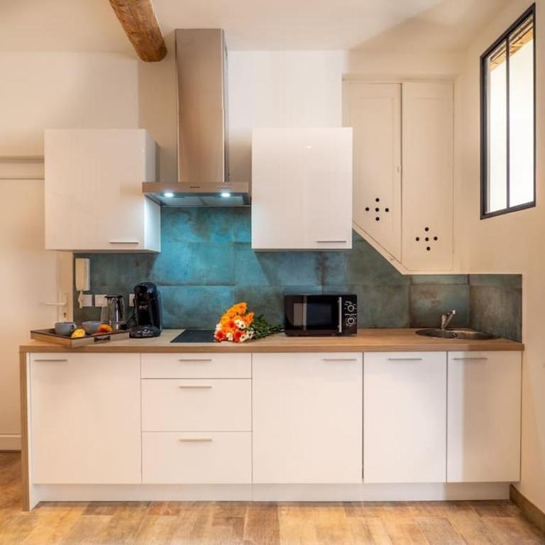 Parking inclus Vieil Antibes 200m mer Climatise 4 personnes - Apartment mit 2 Schlafzimmern - 15