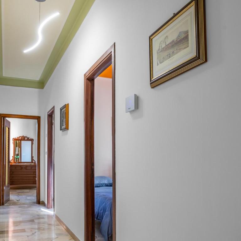 HOST4U - Luminoso e Comodo a piedi dal Centro e alla Stazione di Imperia, Parcheggio Condominiale - Foeste Apartment - Appartamento con 2 Camere da Letto - 8