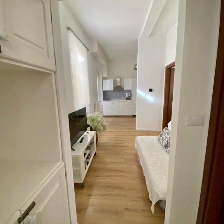 [PIAZZA GARIBALDI] ELEGANTI SUITE CON SAUNA - Two-Bedroom Apartment - 1