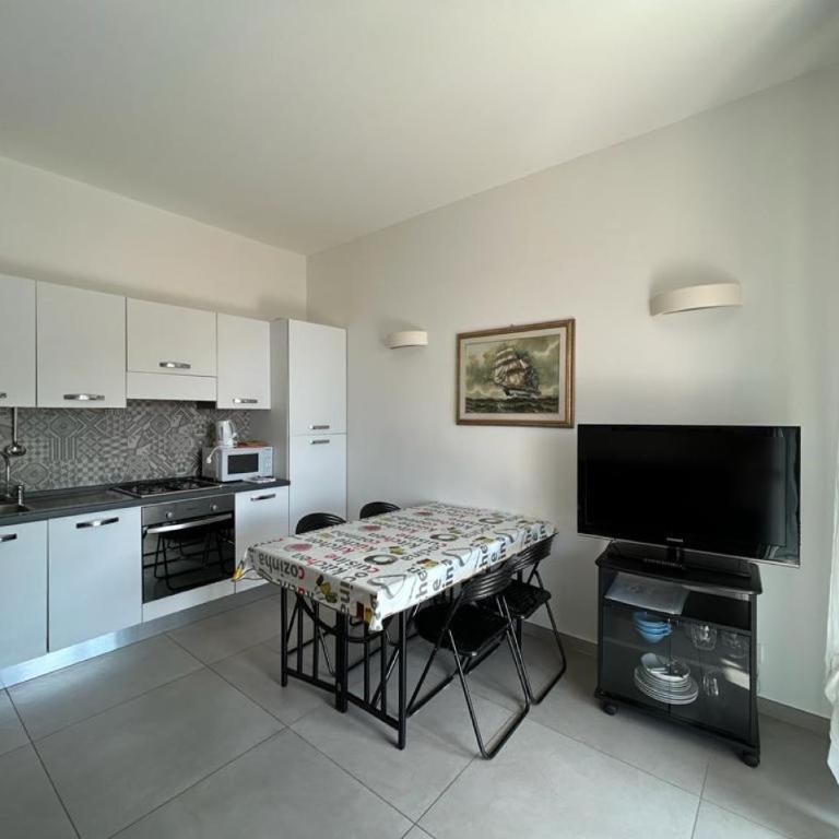 Silvia House Sea View - Appartamento con 2 Camere da Letto - 28