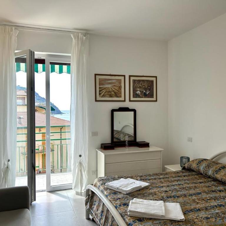 Silvia House Sea View - Appartamento con 2 Camere da Letto - 17