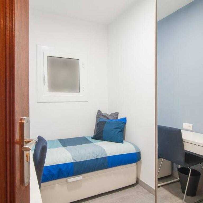 Dega Sagrada Familia - Three-Bedroom Apartment - 6