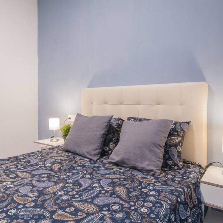 Dega Sagrada Familia - Three-Bedroom Apartment - 11