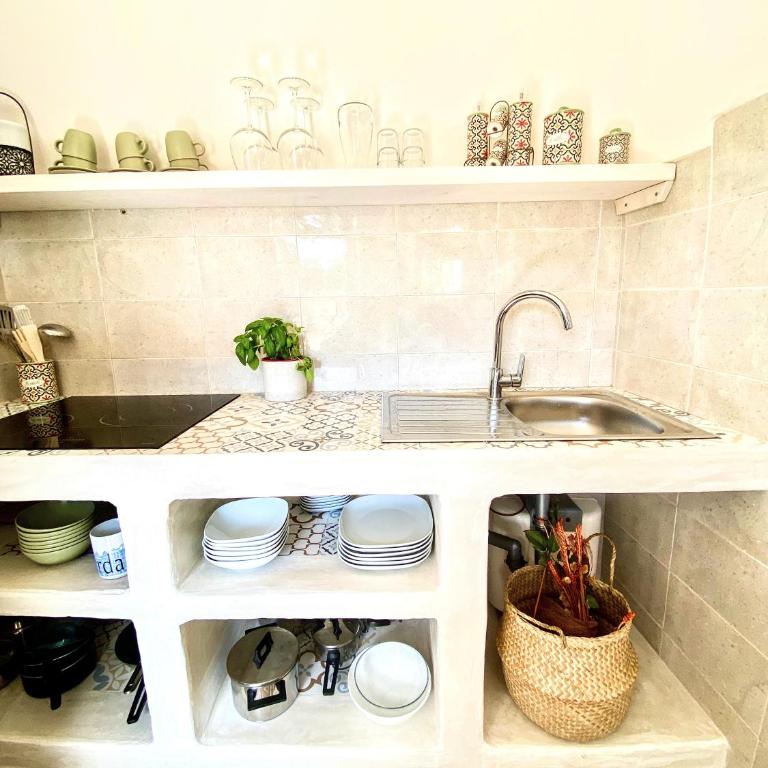 Trulli and Pool - I Cactus - Two-Bedroom House - 23