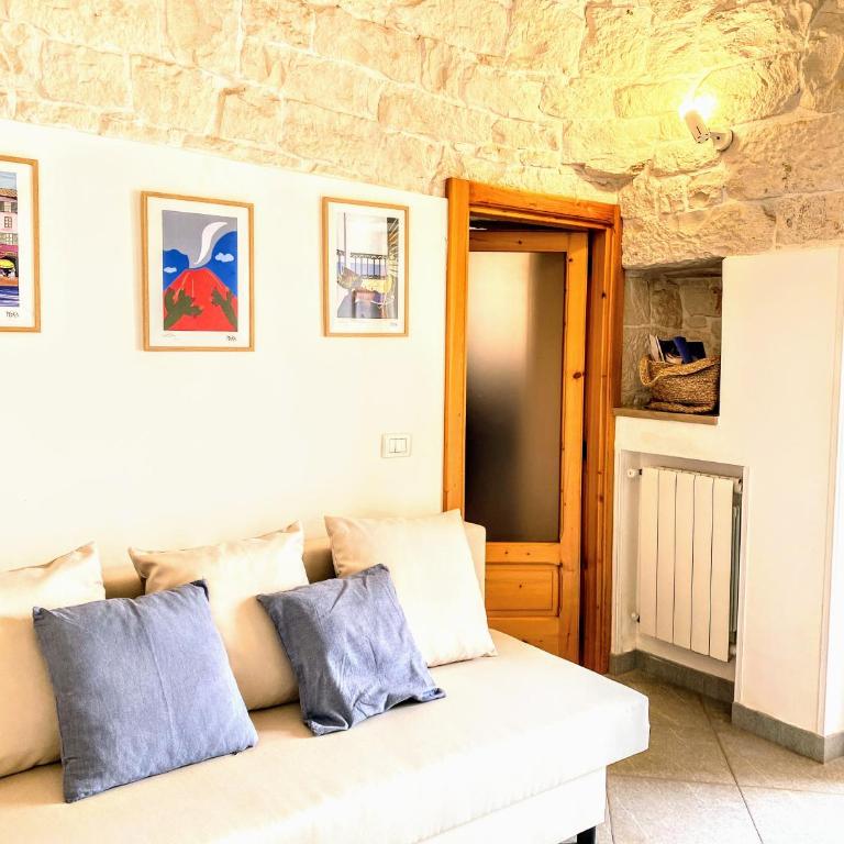 Trulli and Pool - I Cactus - Two-Bedroom House - 30
