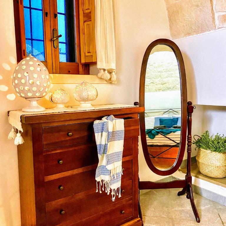 Trulli and Pool - I Cactus - Two-Bedroom House - 33