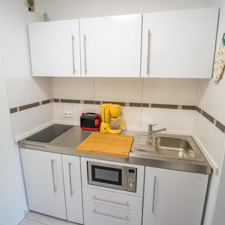 Ferienwohnung ML Apartment - seenah, ruhig und zentral vor der Insel Lindau - Appartamento con Balcone - 11