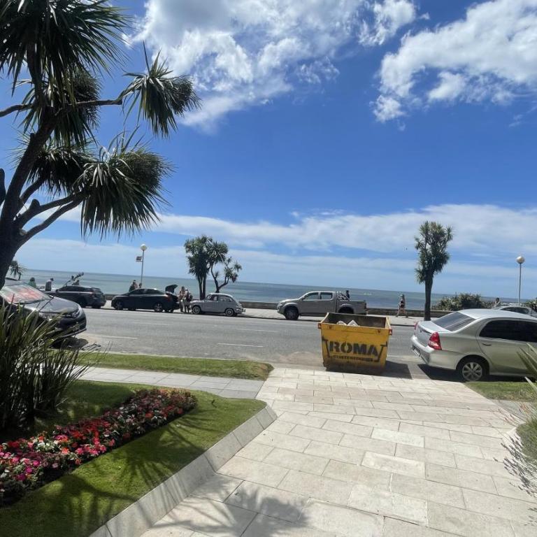 Dpto de Categoria Playa Grande Frente al Mar - Apartamento de 2 dormitorios - 32