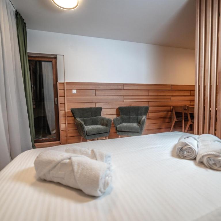 MILKUS - Studio with Balcony - 16