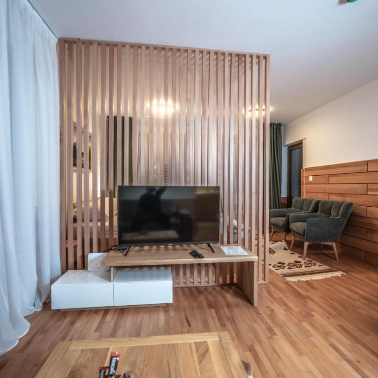 MILKUS - Studio with Balcony - 7