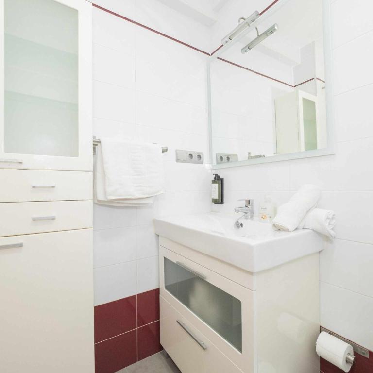Mshome Esencia de Málaga - Two-Bedroom Apartment - 24