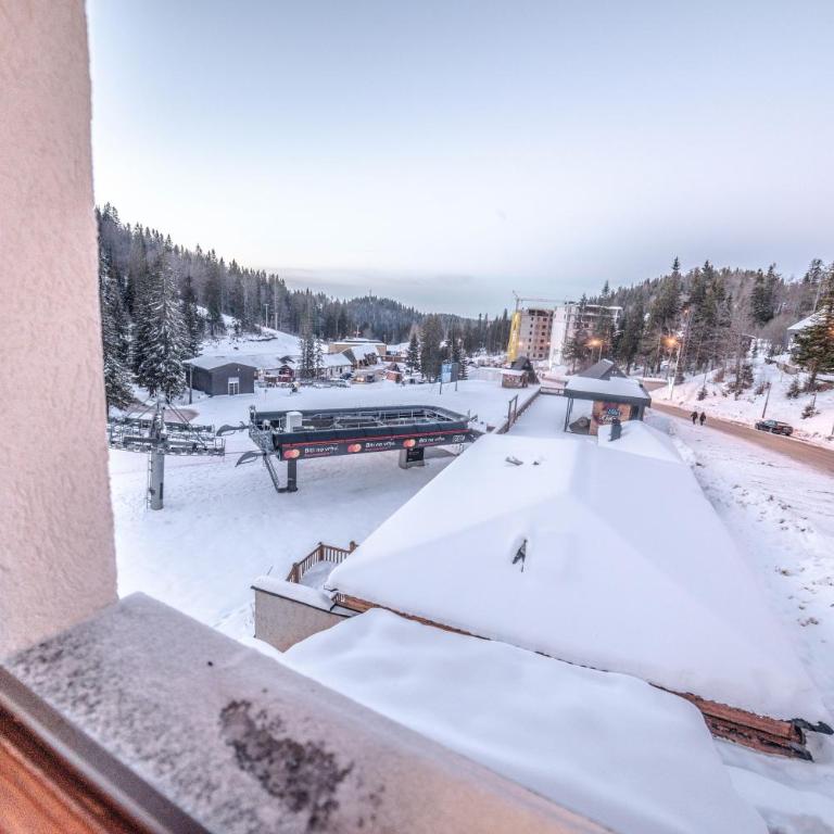 MILKUS - Studio - 13