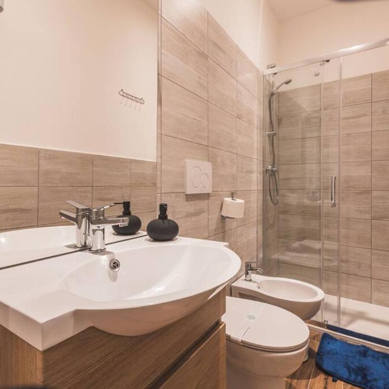 [Ospedale Maggiore] Vidali Elegant Suite *Netflix* - One-Bedroom Apartment - 4