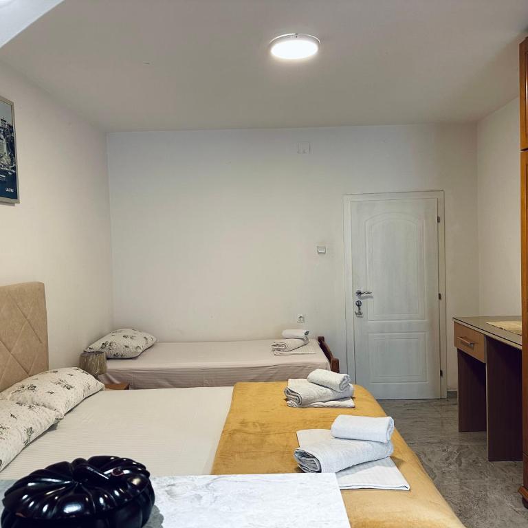 Apartments Duraku - Standardni Trokrevetni Studio - 7