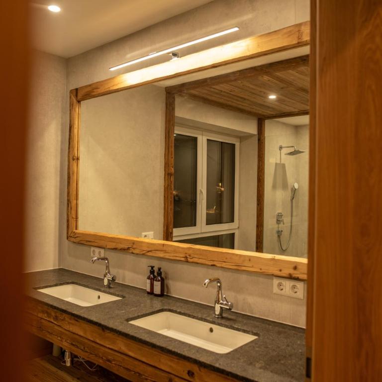 Edelweiss Lodge - Chalet Superior - 11