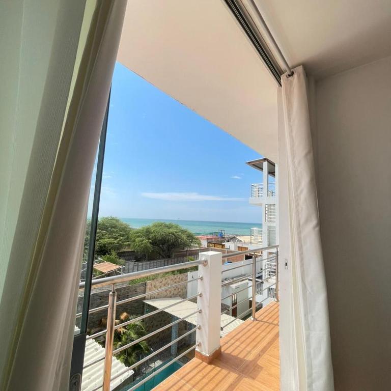 Hospedaje Pinos del Mar - Family Room with Side Sea View - 3