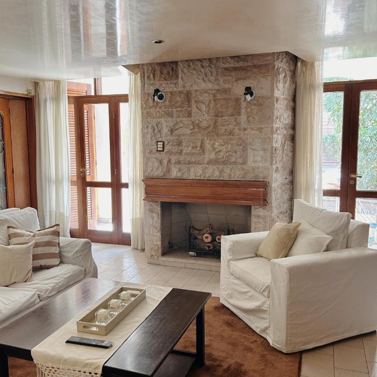 Casa Cedro Mendoza - Casa de 5 dormitorios - 1