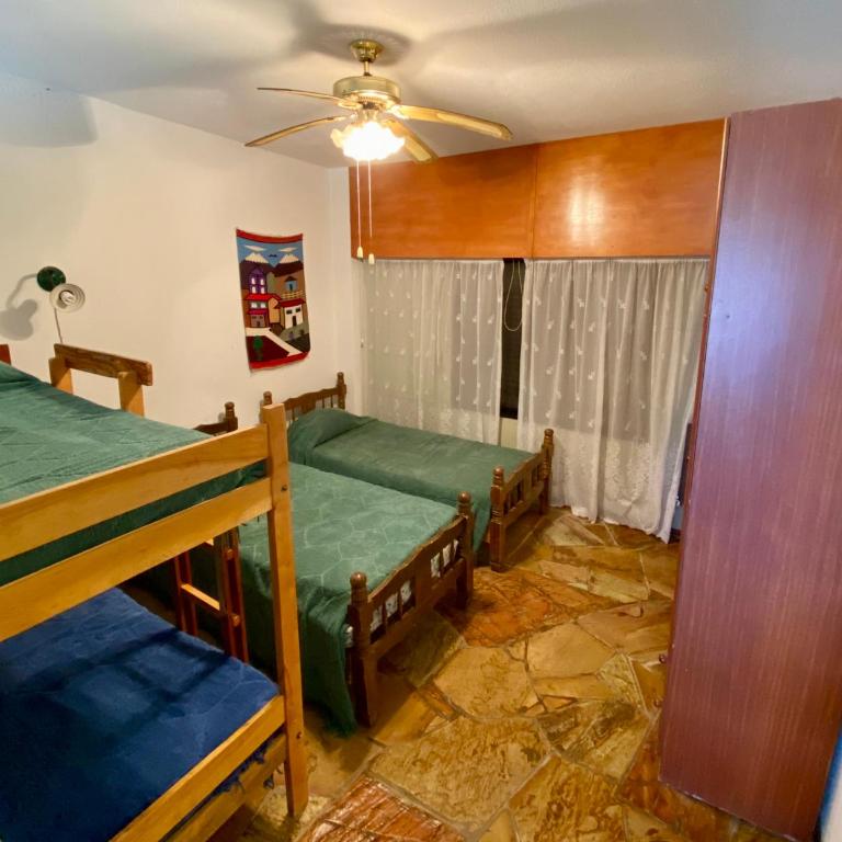 Frente a la mansa CON SEÑA l LUZ GAS AGUA LIMPIEZA APARTE - Three-Bedroom House - 15