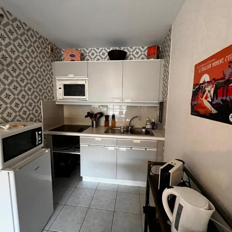 Appartement avec Terrasse à 50m de la Plage des Sables-d'Olonne - FR-1-197-429 - Appartement (4 Adultes) - 15