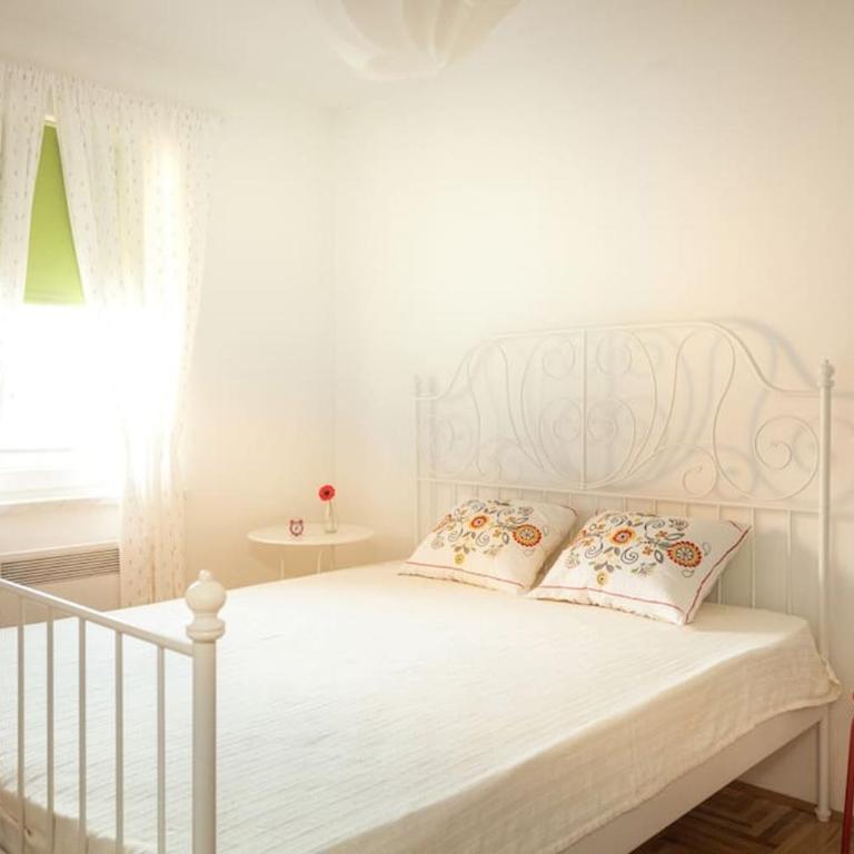 Lovely apartment near Sarajevo airport - One-Bedroom Apartment - 24