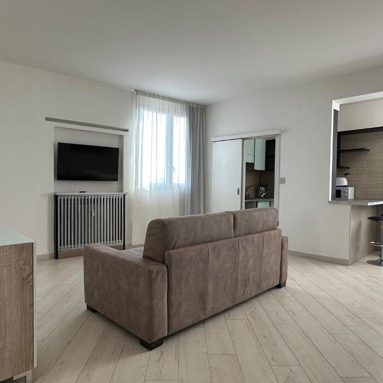 Welc-ōM Largo Europa City View - One-Bedroom Apartment - 2