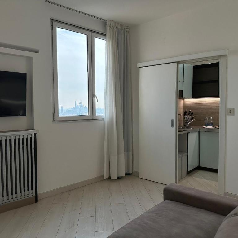 Welc-ōM Largo Europa City View - One-Bedroom Apartment - 9