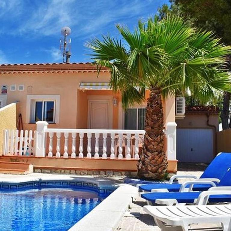 MEDDAYSCHALET TEROL CON PISCINA PRIVADA - Villa de 3 dormitorios - 1