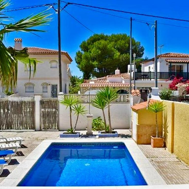MEDDAYSCHALET TEROL CON PISCINA PRIVADA - Villa de 3 dormitorios - 12