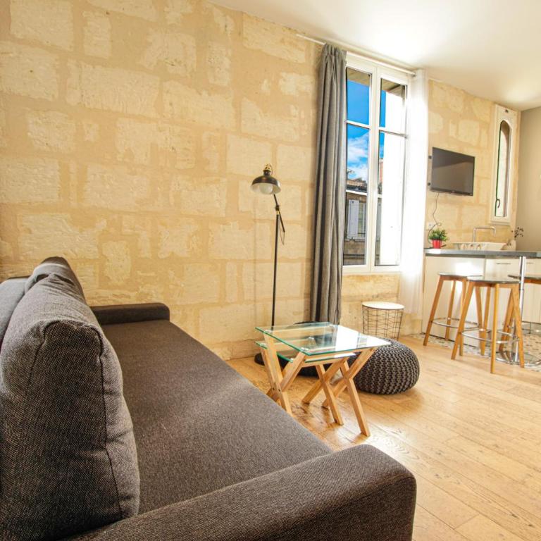 Magnifiques Appartements Climatises En Plein Coeur Des Chartrons - Studio - 2