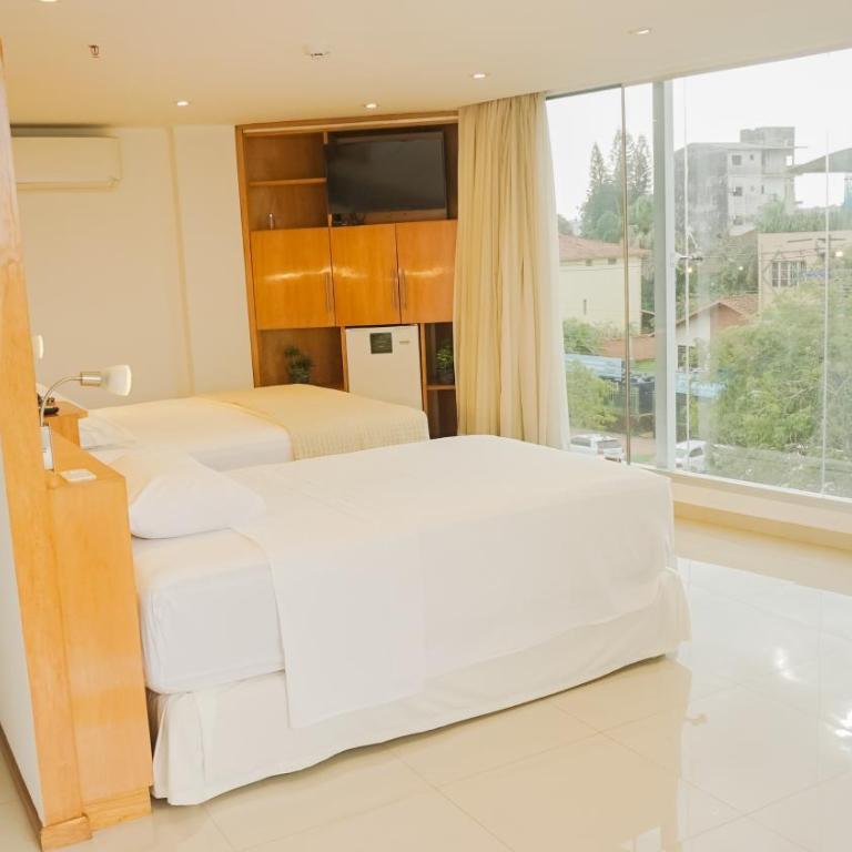 Mako´s Hotel - Superior Triple Room - 4