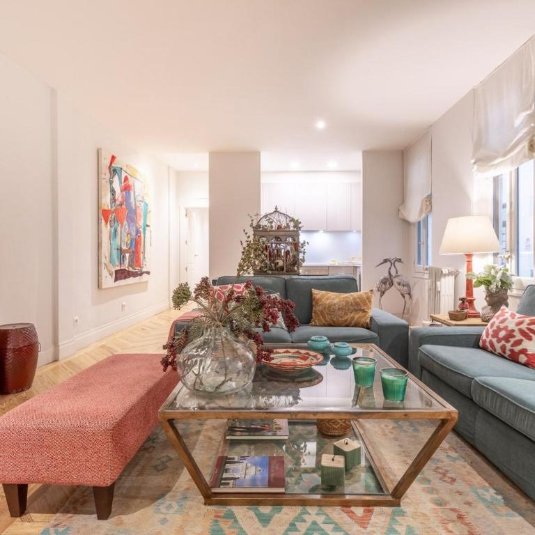 Elegant 2-Bed Apartment in Salamanca Madrid - Two-Bedroom Apartment - 2