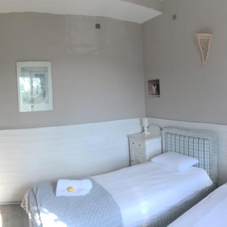 Appartement central des terres chaudes proche bord de mer - Appartement - Vue sur Mer - 17