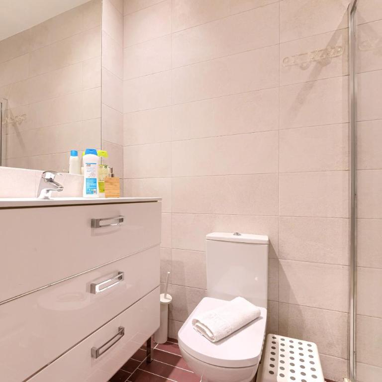 Euskalduna, Vivienda Turística Moderna y Renovado - Two-Bedroom Apartment - 10