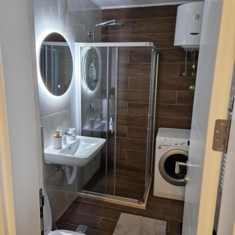 Apartment Halilovic L2-18 - Apartman sa 1 Spavaćom Sobom i Pogledom na Planine - 3