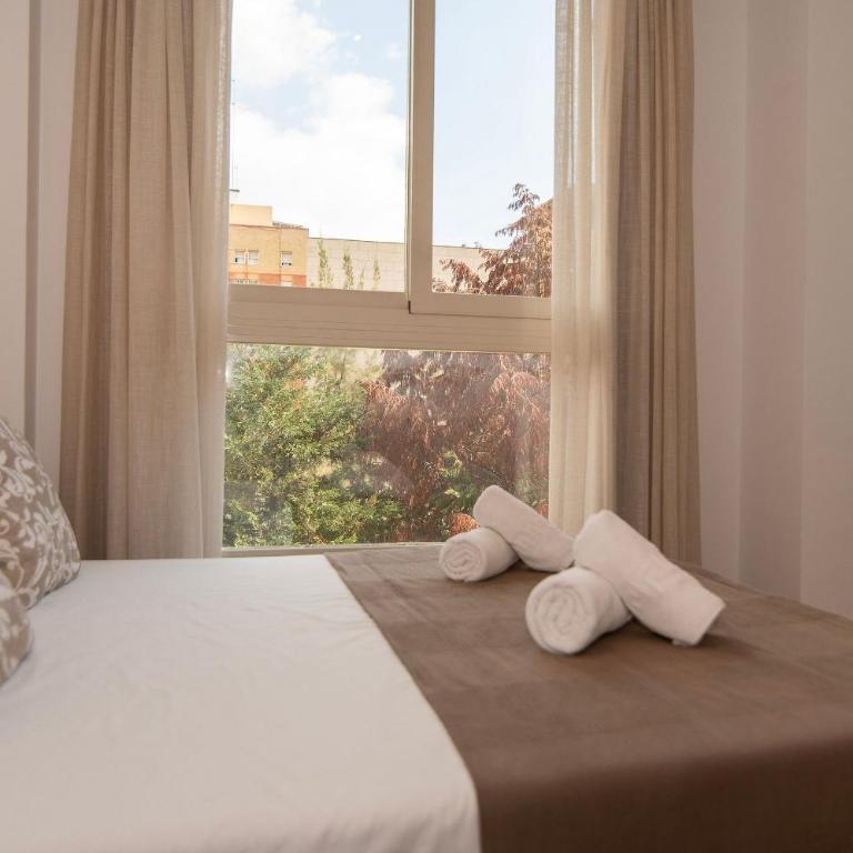 11 Nights studios - Studio Apartment with One Double Bed - 2