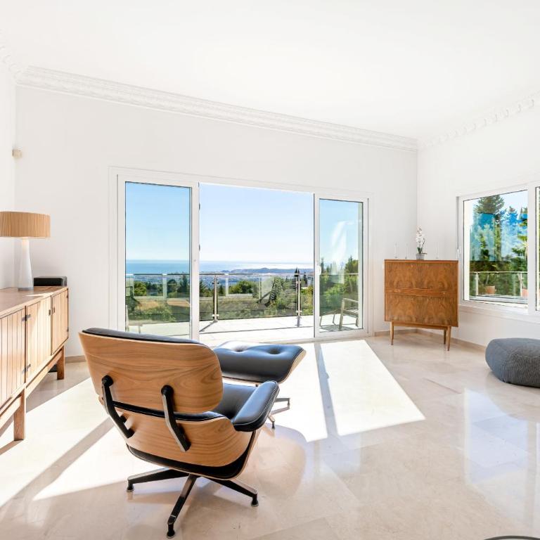 Stunning Villa with Panoramic Views of the Med - Villa Deluxe - 28