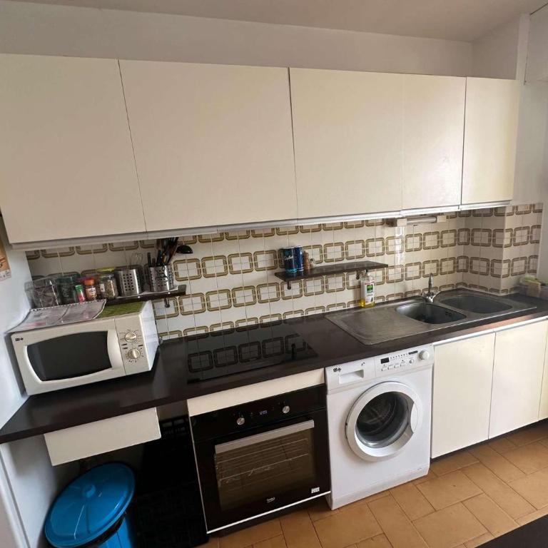 Grand T2 avec loggia et terrasse à proximité du port de Saint Mandrier et des plages - Apartamento de 1 dormitorio - 20