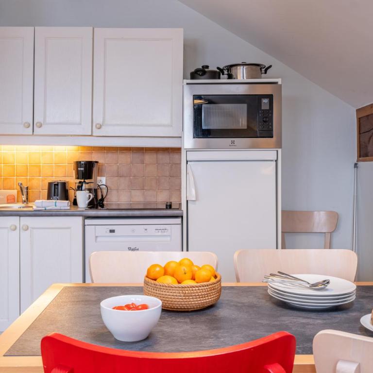 Résidence Pierre & Vacances Le Thabor - Appartement 2 Chambres avec Alcôve (8 Personnes) - 2