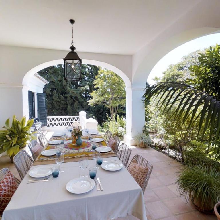 Spacious Andalusian-inspired Villa with Scenic Views - Villa - 11