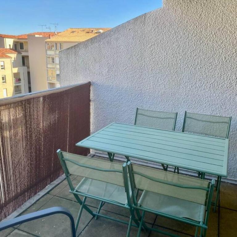 ''Ophélia 84'' Duplex en centre ville avec parking - Appartement 1 Chambre - 14