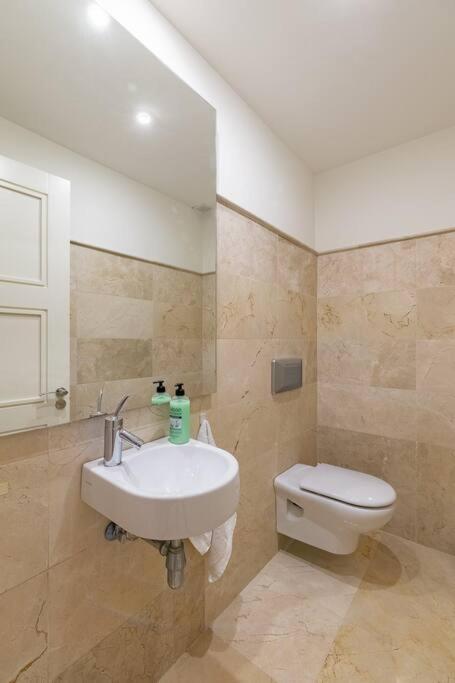 Luxury Apartment Marbella - Two-Bedroom Apartment - 37
