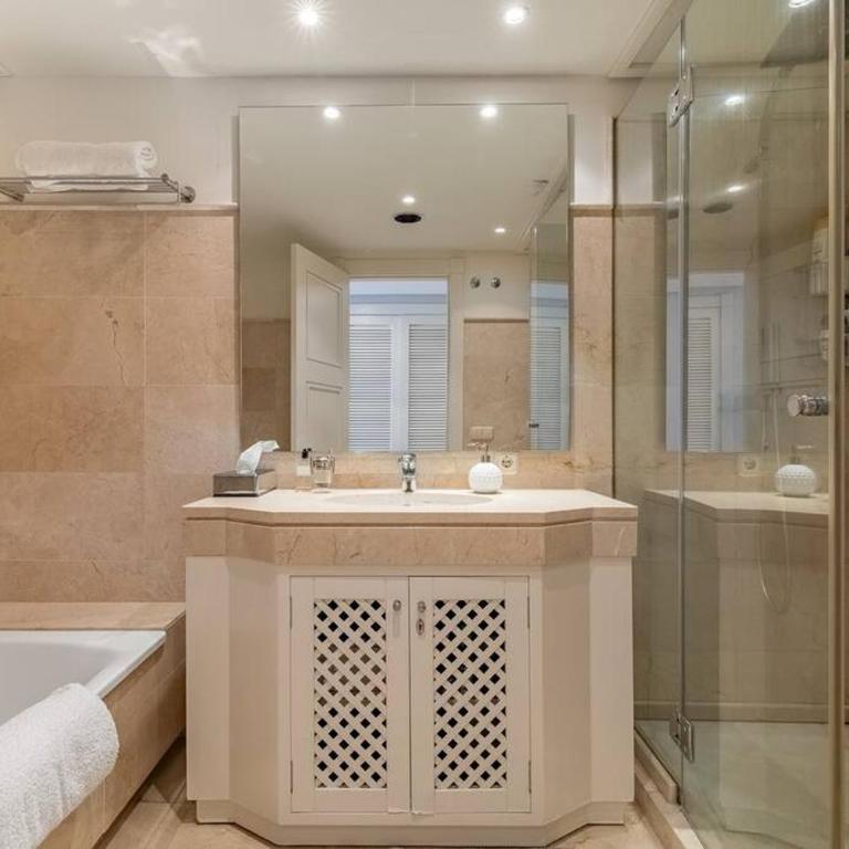 Luxury Apartment Marbella - Two-Bedroom Apartment - 30