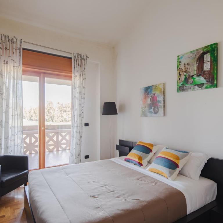 EUR Moravia Attico panoramico con terrazzo, fino a 5 ospiti - Appartamento con 2 Camere da Letto - 5
