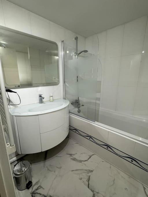 Duplex près des Champs-Élysées - Appartement 1 Chambre - 12