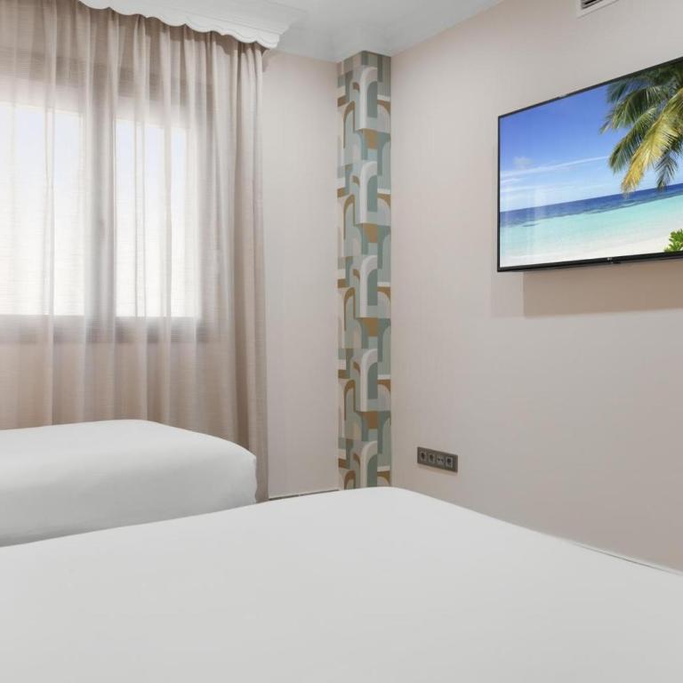 Espacioso apartamento en 1ª línea de playa - Apartment - 20