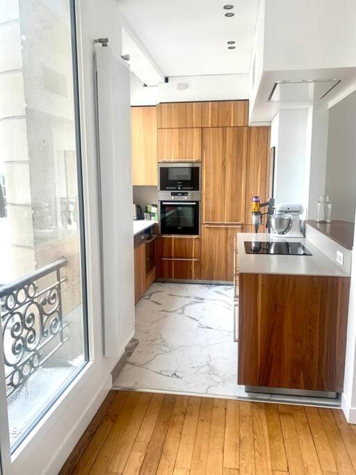 Haussmannien Saint-Germain Odéon Paris 6e - Appartement 2 Chambres - 9