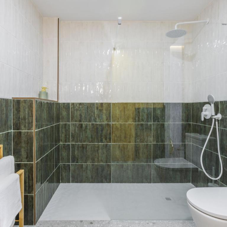 Green suite by Concept Flats - Superior Studio - 6