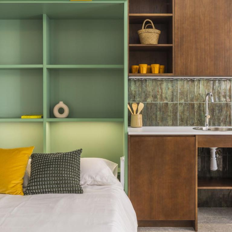 Green suite by Concept Flats - Superior Studio - 7